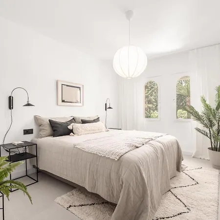 Apartment Vogue Styled Flat In The Heart Of Nueva Andalucia *